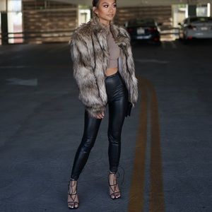 Wilfred free vegan leather leggings BLACK